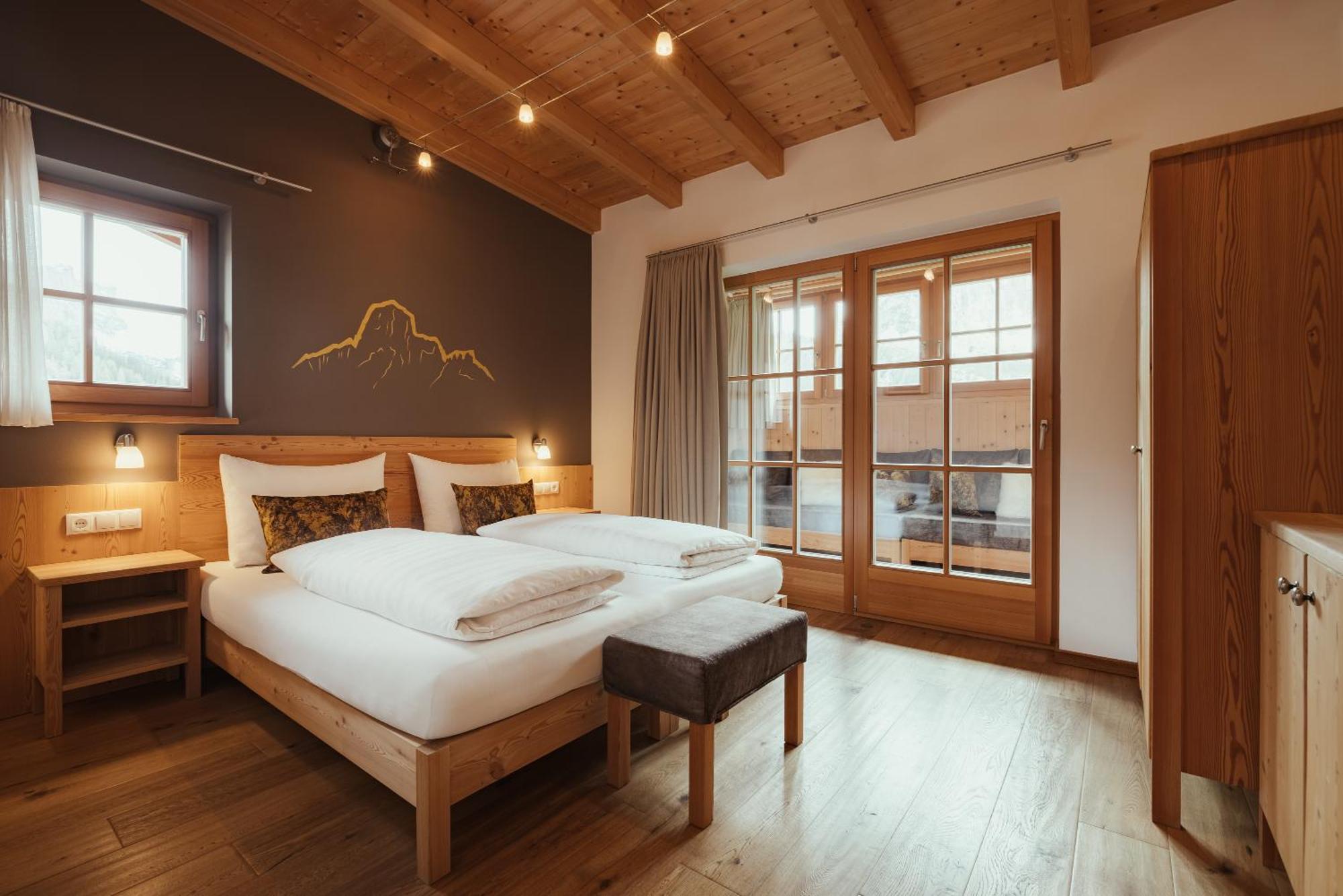 Refugium Laflu Apartments Corvara In Badia Exterior foto